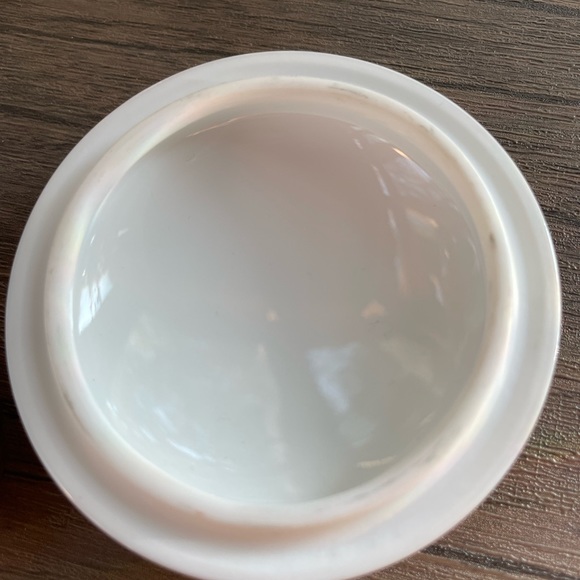 Limoges Vintage Fragonard Signed Porcelain Courting Couple trinket box gold - Picture 7 of 10